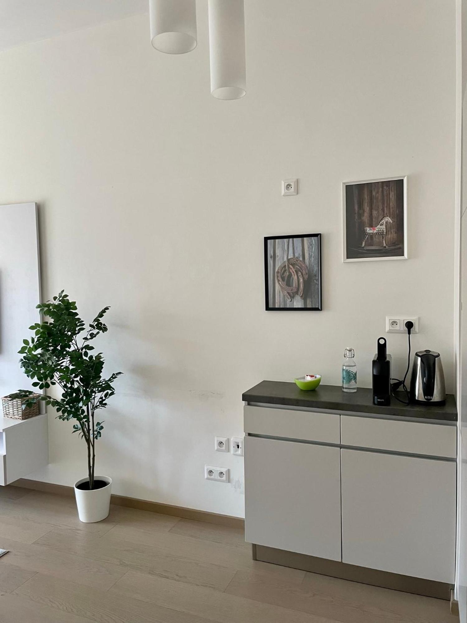 New, Beautiful Apt With Parking In Best Location! Bratislava Exterior foto